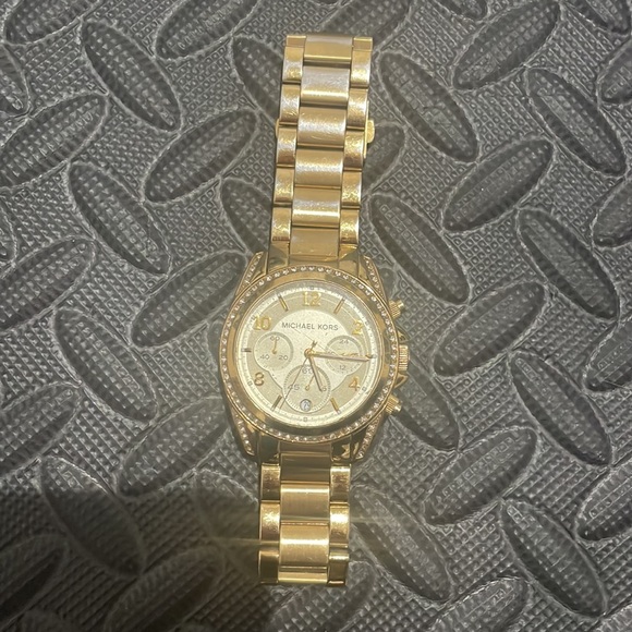 Michael Kors watch - Picture 2 of 7